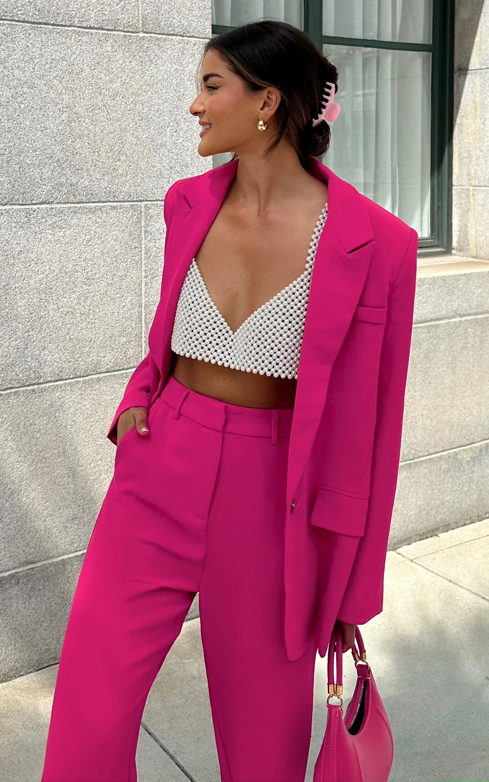 Michelle Blazer - Oversized Plunge Neck Button Up Blazer in Pink - 06, PNK1