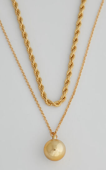 Gianna Layered Necklace in Gold