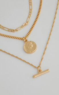 ARIALLA Multi Layered Chain NECKLACE in Gold