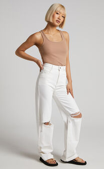 Abrand - A 94 HIGH & WIDE WASHED WHITE RIP Jeans in Washed White