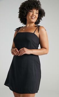 Afternoon Glow Dress in Charcoal