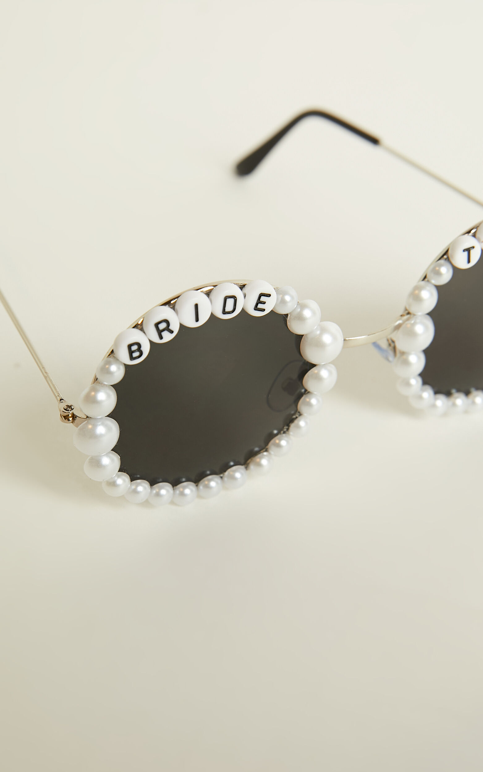 Marni Round Pearl Sunglasses in White Pearl