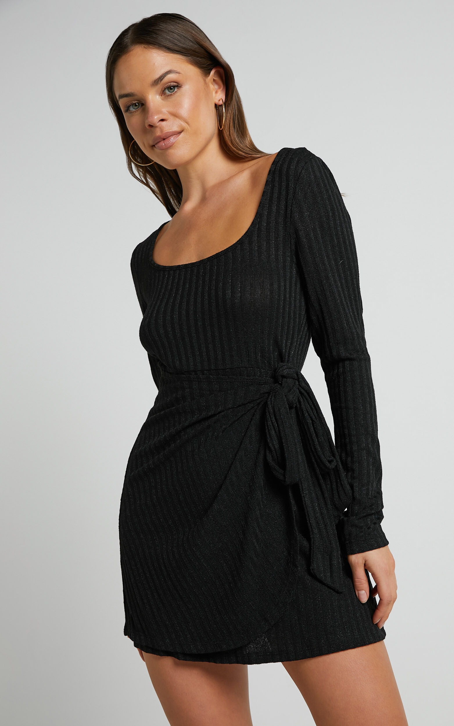 Firth Mini Dress - V-neck Long Sleeve Wrap Front Dress in Black - 06, BLK1