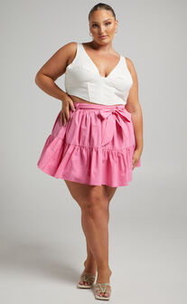 Meredith Mini skirt in Bubblegum Pink