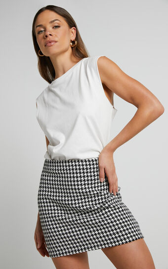 Minie Mini Skirt - Fitted High Waisted Skirt in Black and White Check