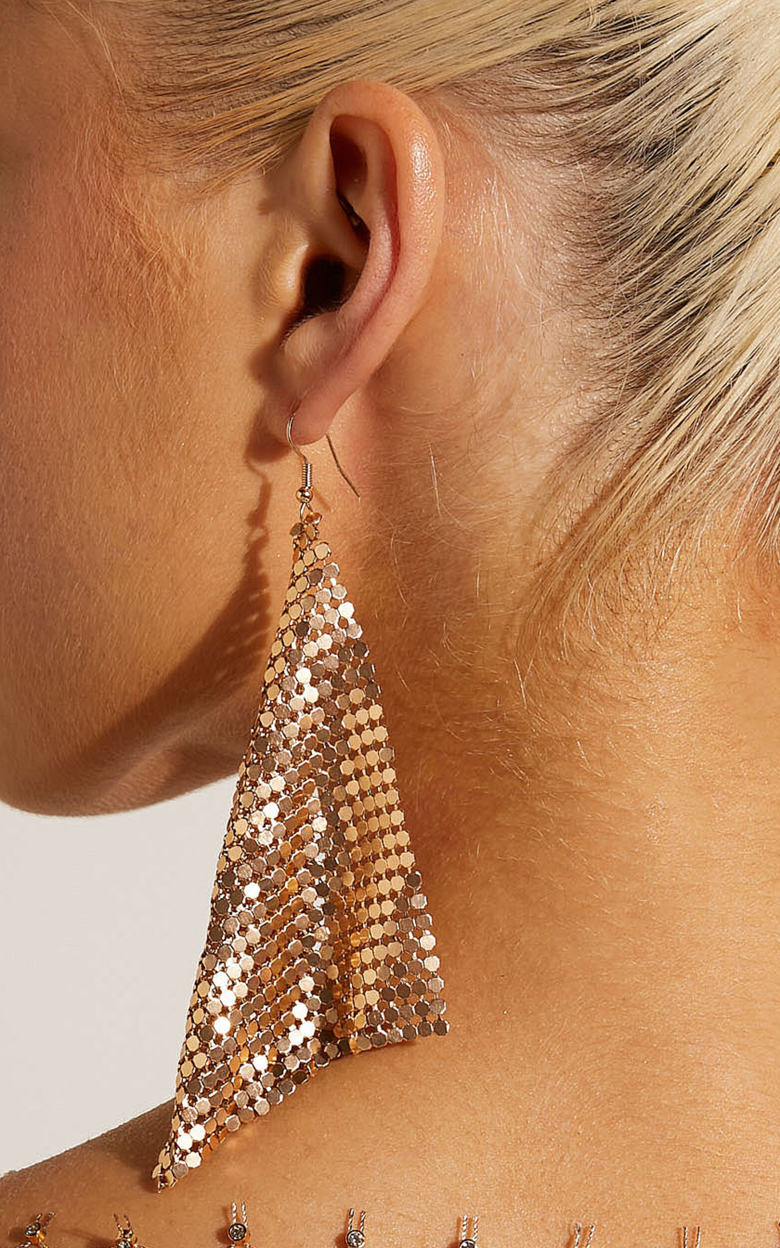 Zhyra Drop Diamante Mesh Earrings in Gold Mesh - NoSize, GLD1