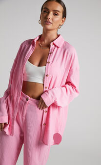 Isabeau Shirt - Relaxed Oversized Shirt in Pink