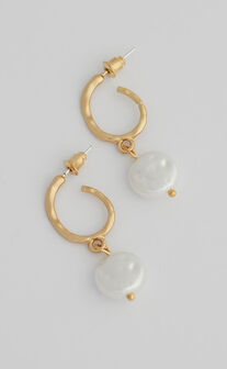Bron Hoop Earrings in Gold and Pearl