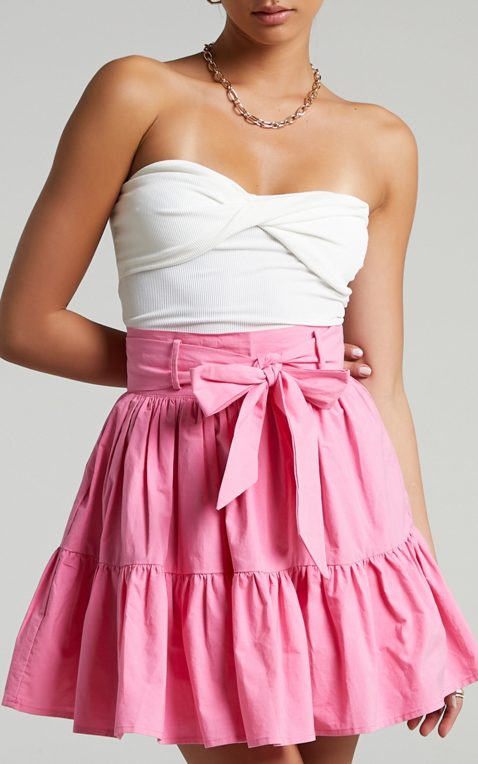 Meredith Mini skirt in Bubblegum Pink - 04, PNK2, super-hi-res image number null