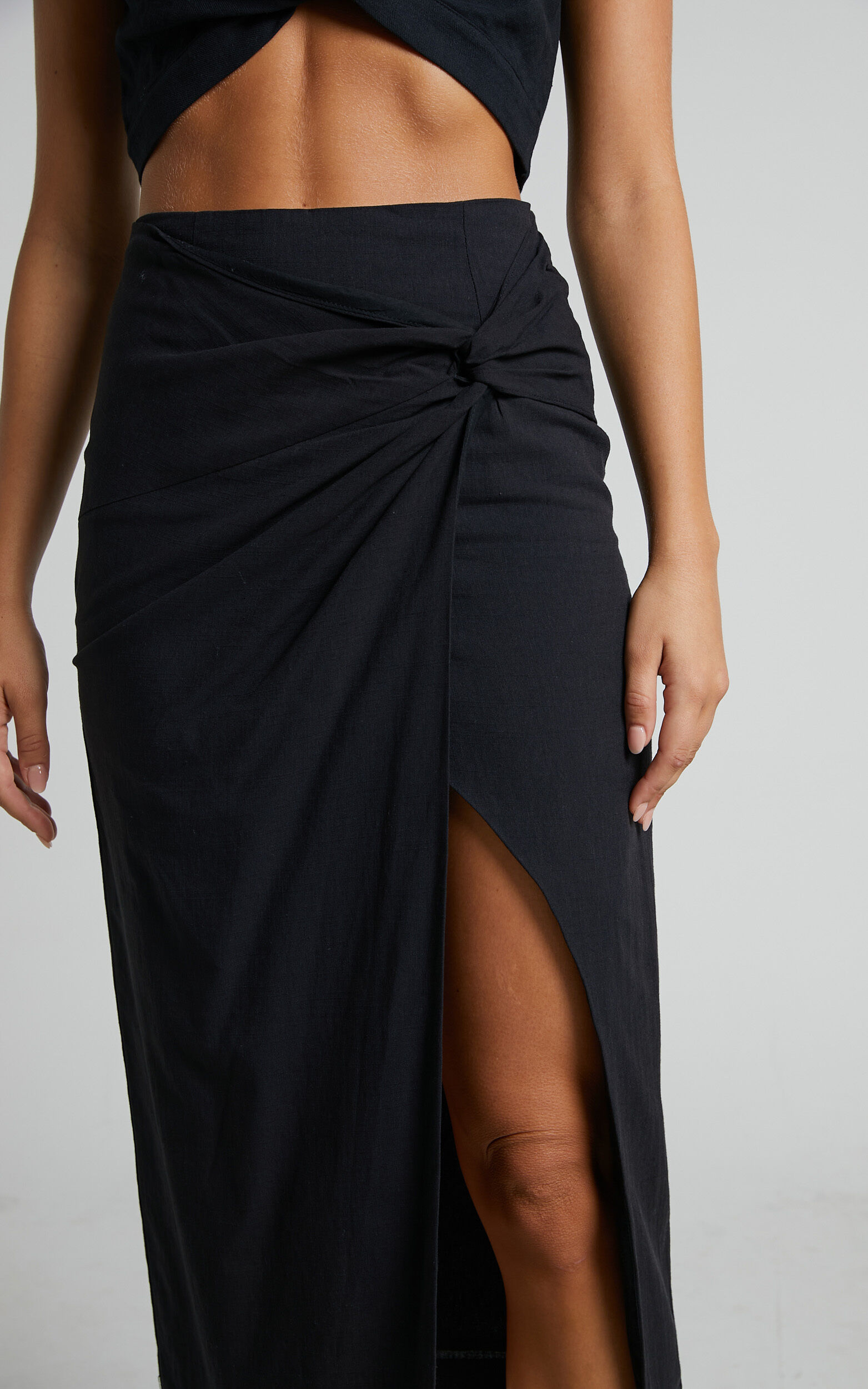 Marieta Knot Front Midi Skirt in Black | Showpo