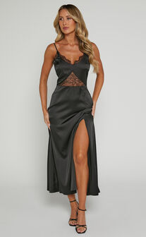 Natalie Midaxi Dress - V Neck Lace Detail Thigh Split Dress in Black