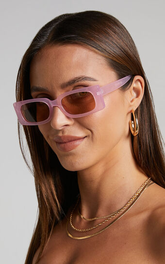 Rhyza Rectangle Sunglasses in Pink