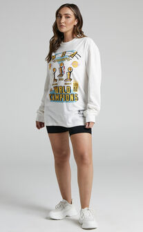 Mitchell & Ness - Los Angeles Lakers 3-Peat Long Sleeve Tee in Vintage White