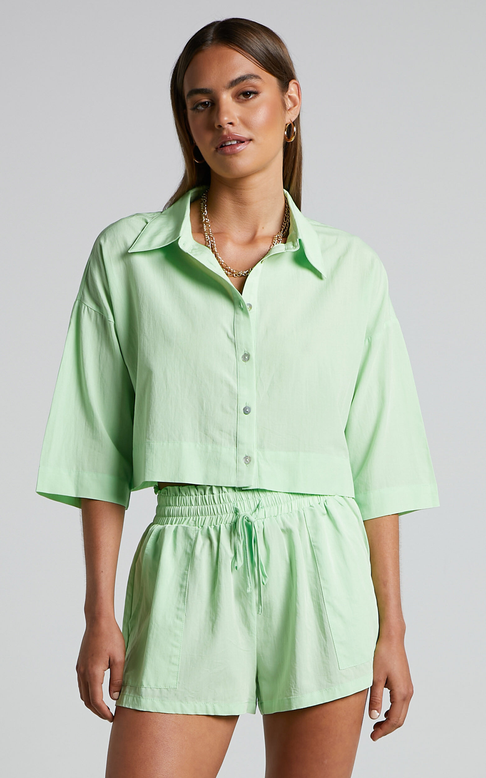 Jesmae Top - Relaxed Boxy Sleeve Cropped Shirt in Mint - 04, GRN1