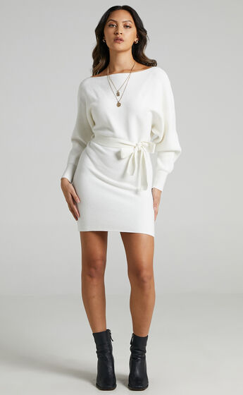 La Fleur Long Sleeve Knit Dress in Cream