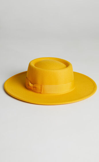 Jyoti Felt Hat in Yellow