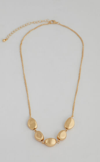 Mia Necklace in Gold
