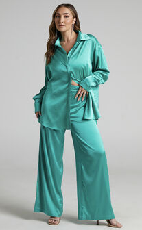 Trianna Two Piece Set - Oversized Satin Shirt and Wide Leg Pants in Jade