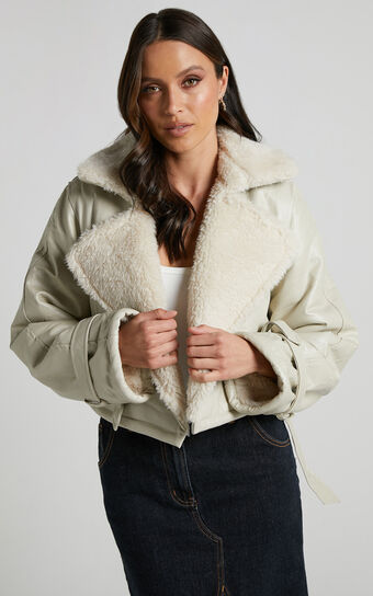 LIONESS - OFF DUTY JACKET in Cream