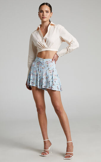 Caridad Floaty Mini Shorts in Baby Blue Floral