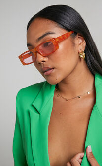 Donna Square Sunglasses in Orange/Pink
