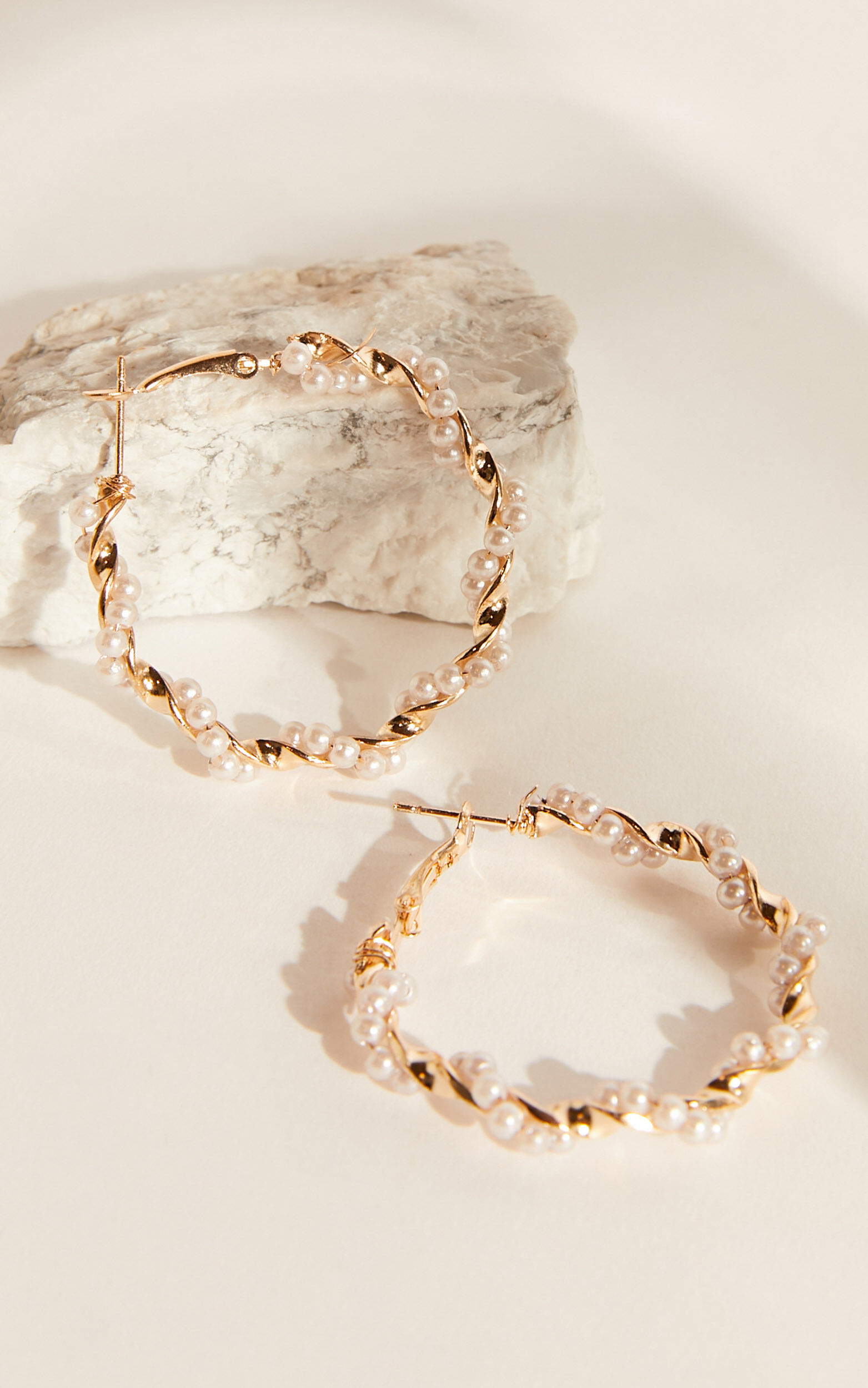 Bev Hoop Earrings in Gold and Pearl - NoSize, GLD1