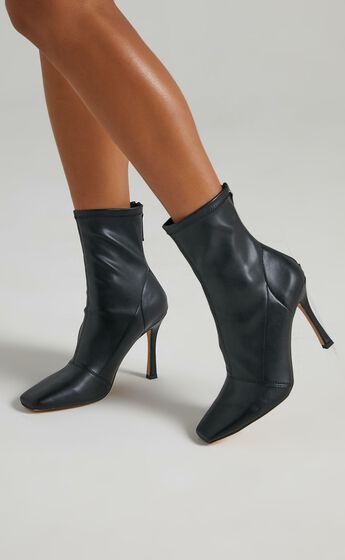 Therapy - Yasmeen Boots in Black