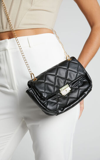 Rhianna Shoulder Bag - Chain Strap Quilted Bag in Black