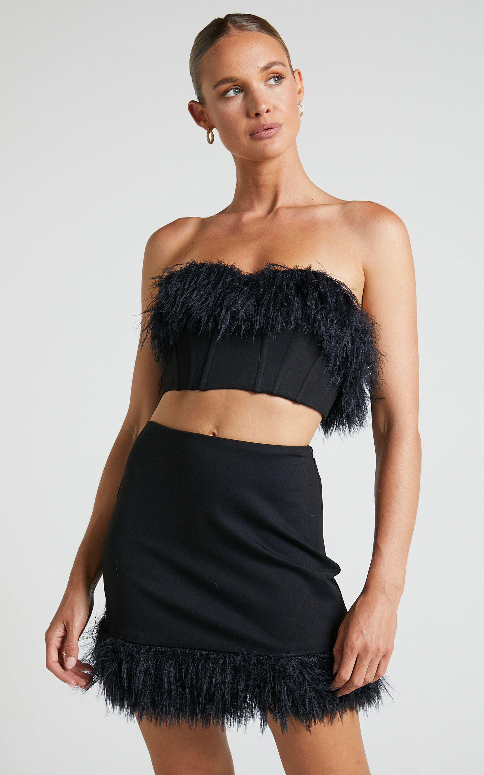 Rhaiza Mini Skirt - Faux Feather Trim High Waisted Skirt in Black - 04, BLK1