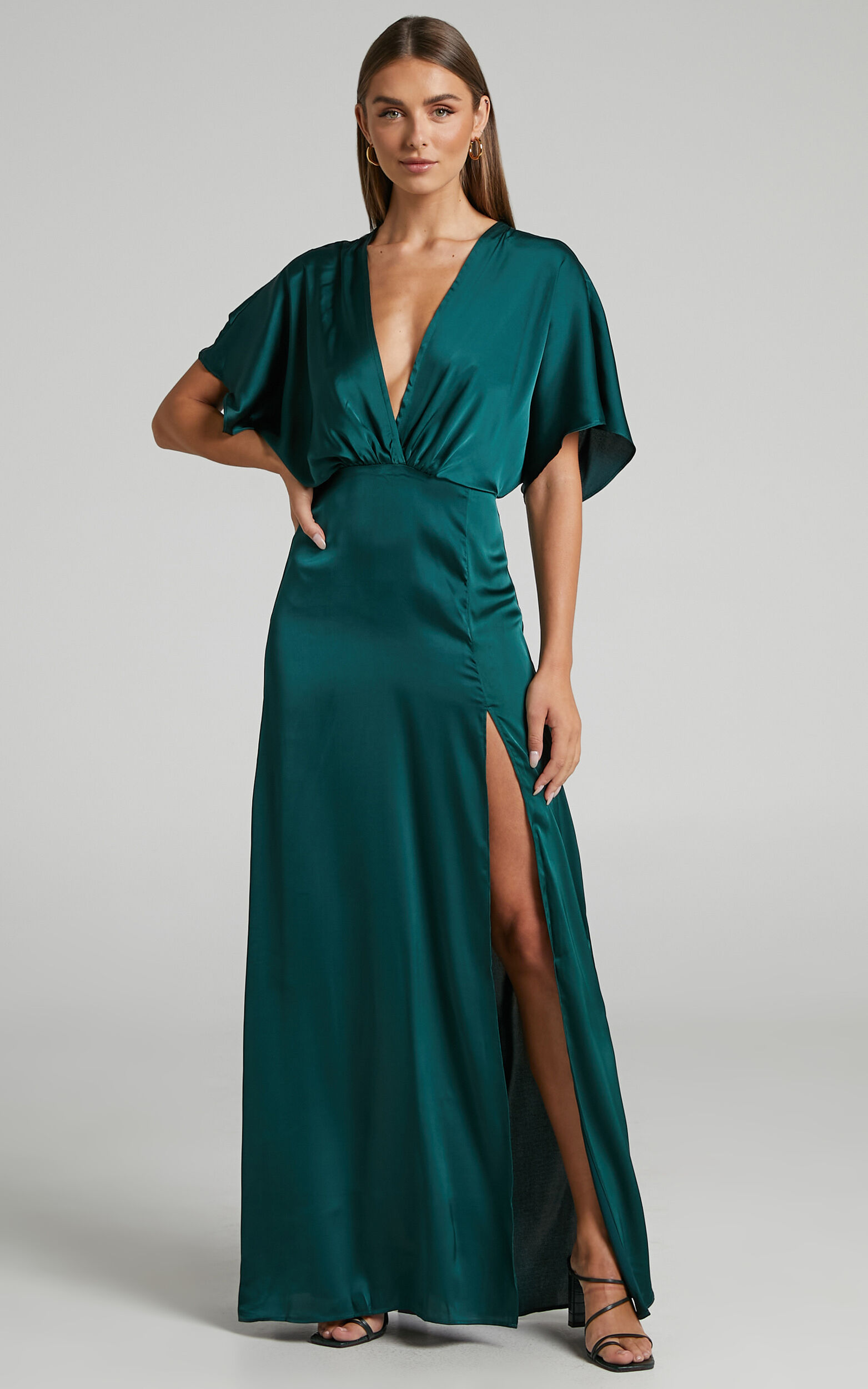 Azrael Maxi Dress - Angel Sleeve Thigh Split Plunge Neck Satin Dress in Emerald - 04, GRN2