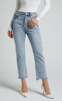 Zelrio Recycled Cotton High Rise Cropped Jeans in Mid Blue Wash