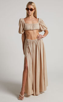 Dhalia Top - Ruched Puff Sleeve Crop Top in Sand