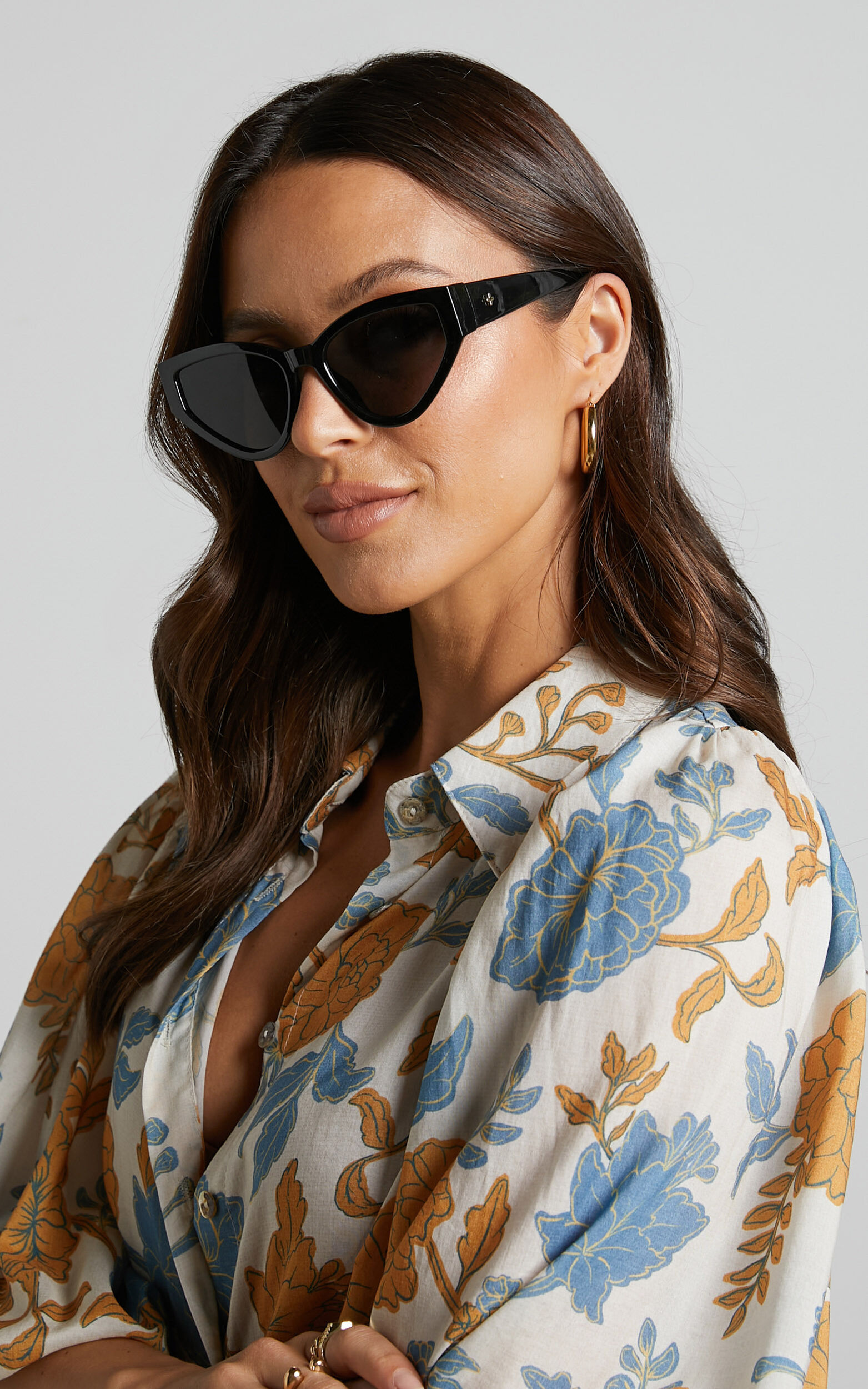 Peta and Jain - Lacey Sunglasses in Black Frame / Smoke Mono Lens - NoSize, BLK1
