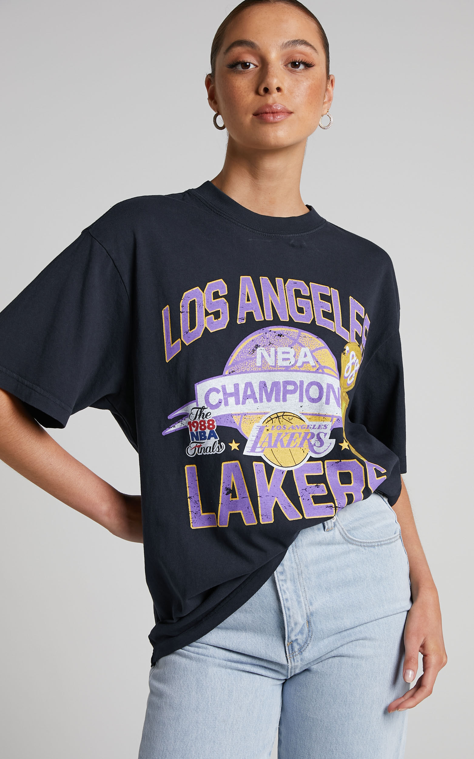 Mitchell & Ness - LA Lakers Team History Tee in Faded Black - L, BLK1, super-hi-res image number null