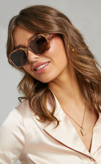 Soda Shades - Leyla Sunglasses in Blush Tort
