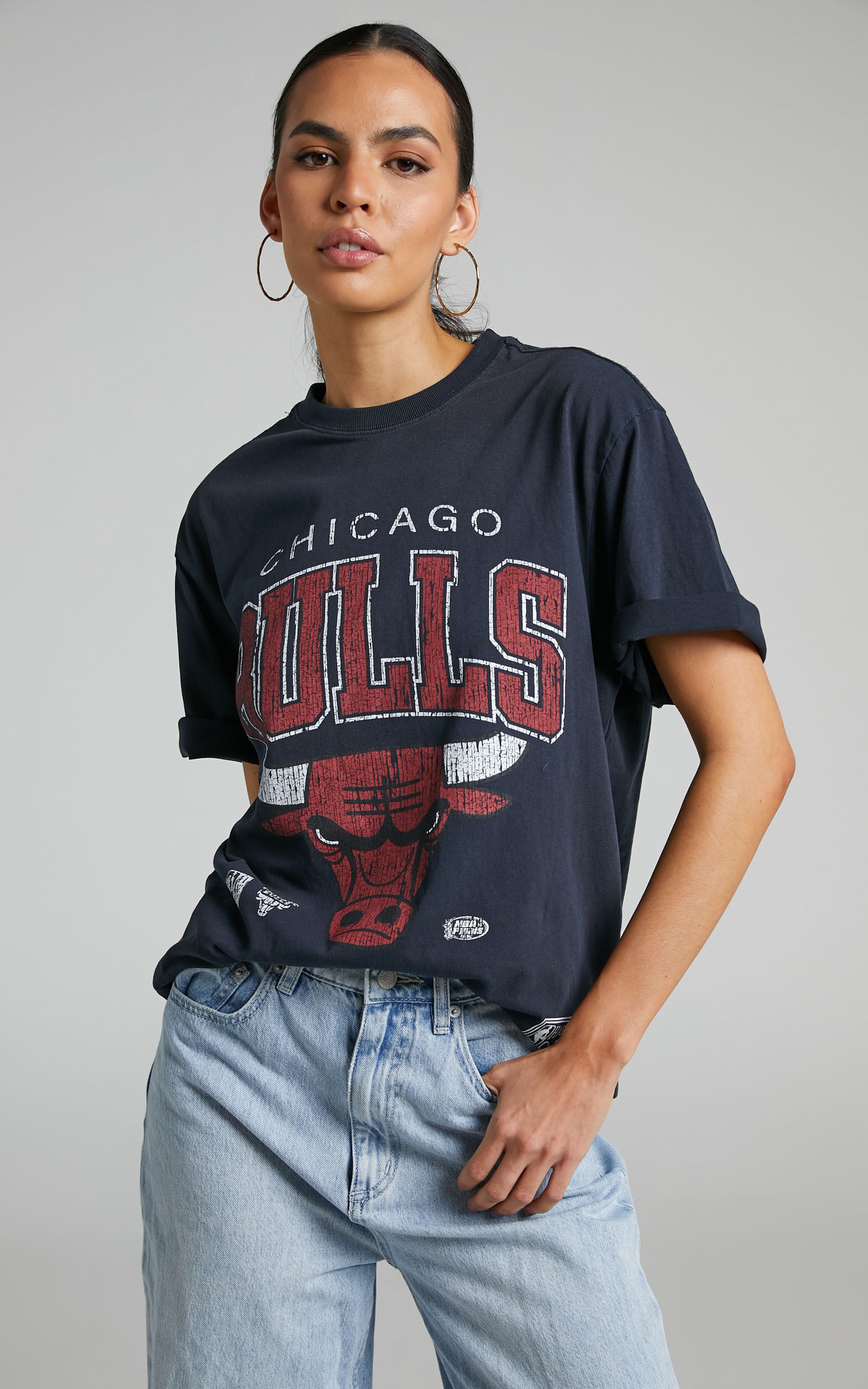 Mitchell & Ness -Chicago Bulls XL ARCH TEE in Faded Black - L, BLK1, super-hi-res image number null