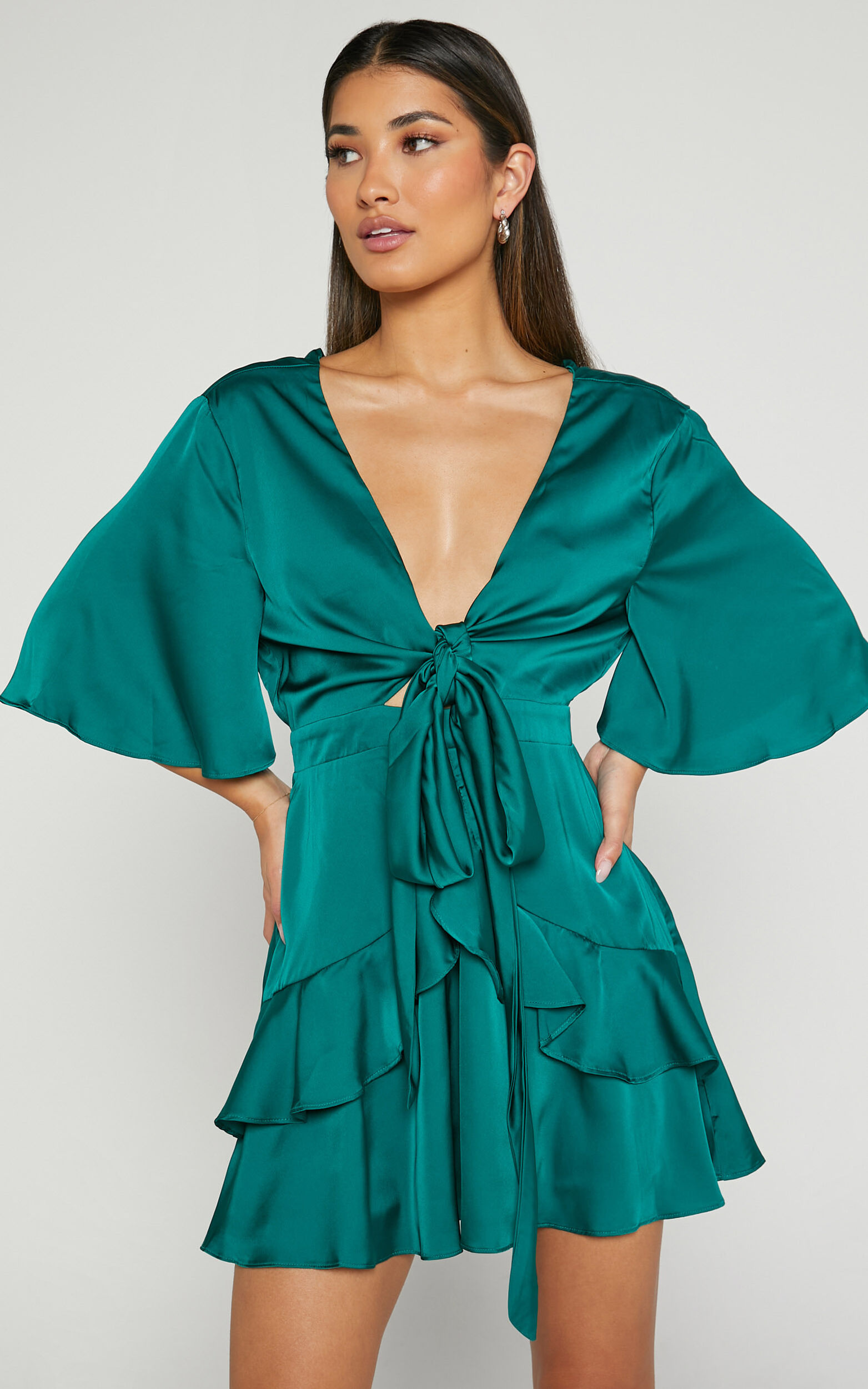 Carmella Mini Dress - Plunge Neck Short Flutter Sleeve Dress in Emerald - 04, GRN1