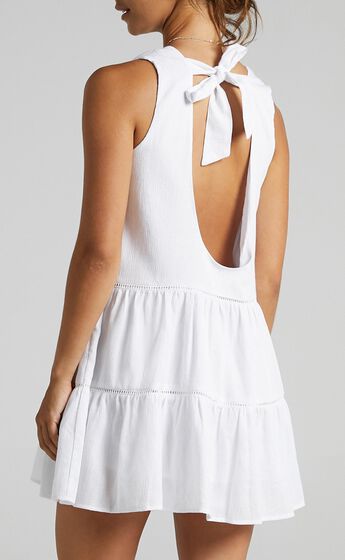 Inferi Dress in White