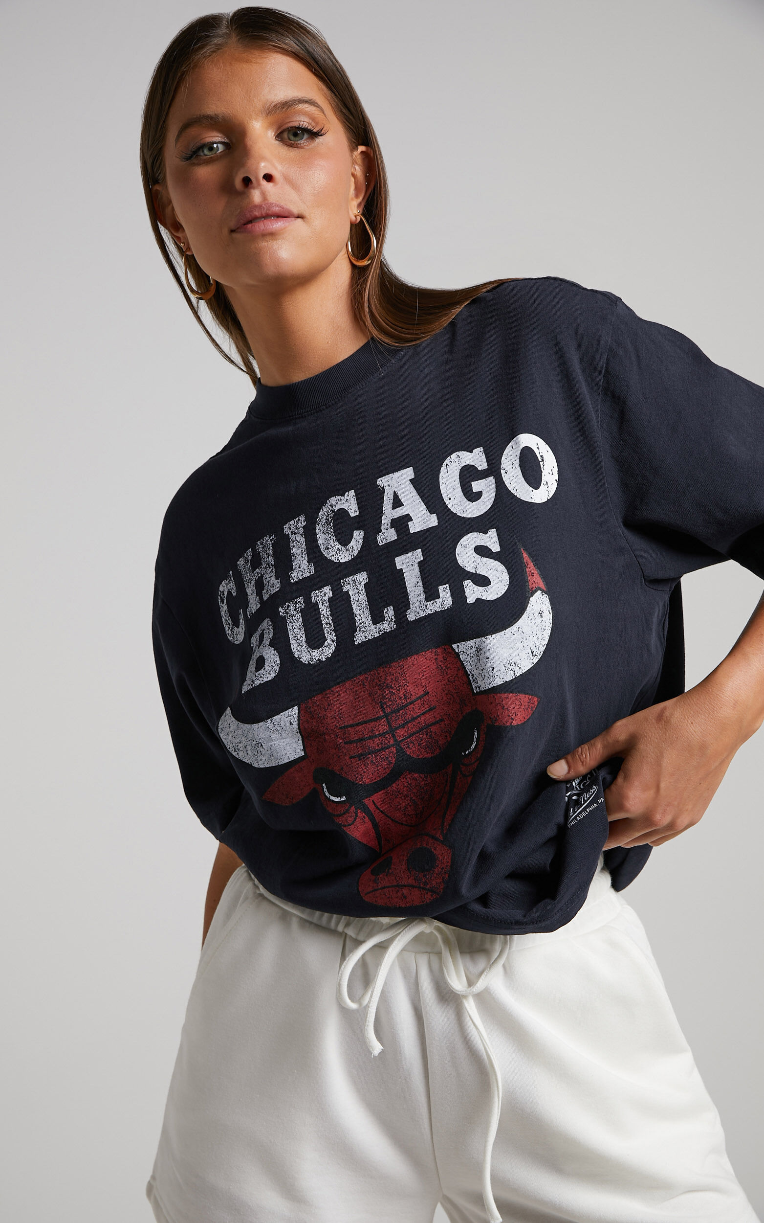 T-shirt Mitchell & Ness Chicago Bulls black Split Logo Tee