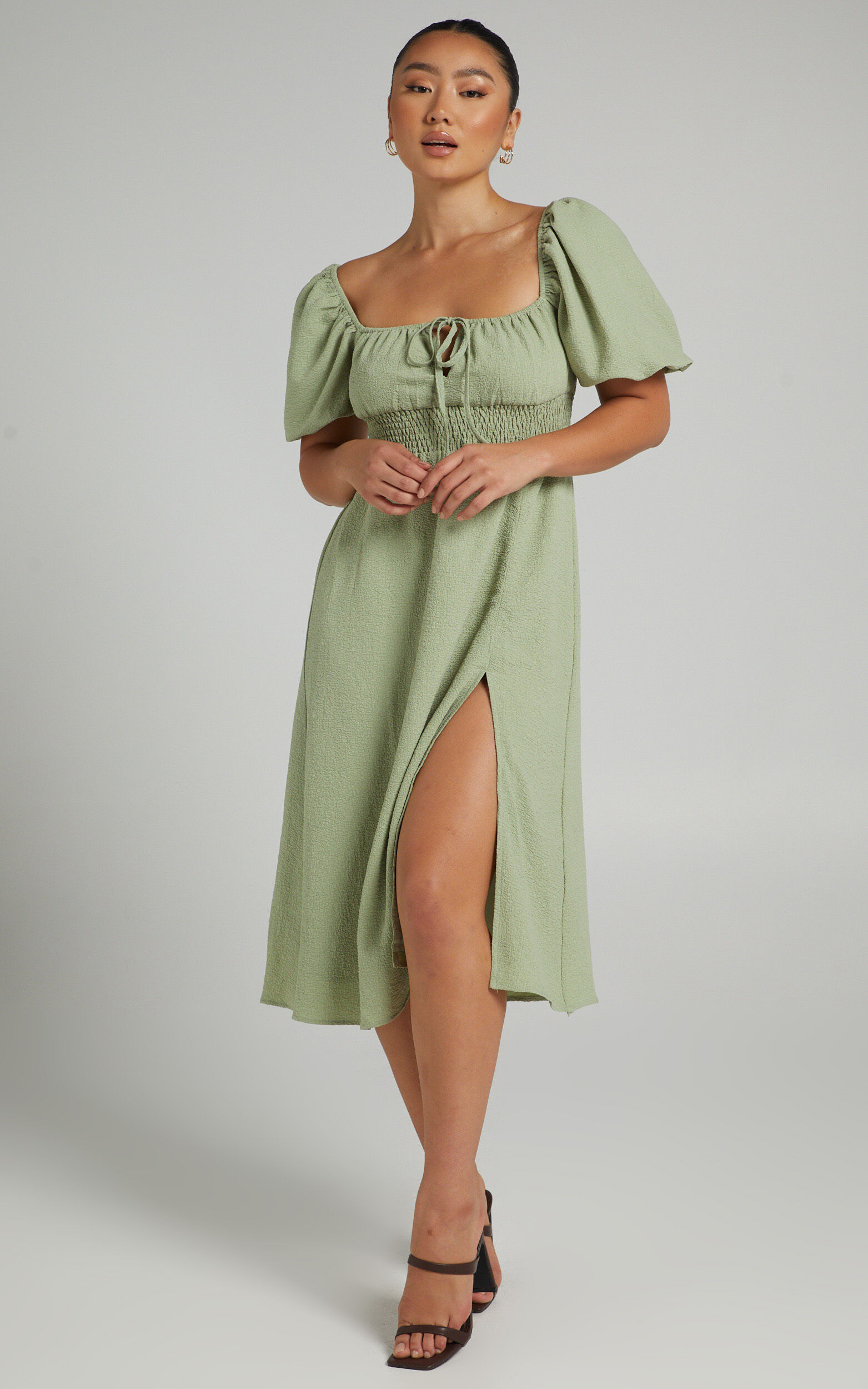 Yanet Shirred Puff Sleeve Midi Dress in Sage - 06, GRN1, super-hi-res image number null