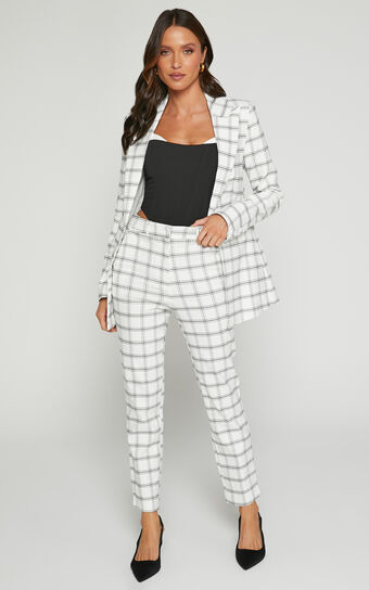 Vhonna cropped tailored high waisted pant in White and Black check