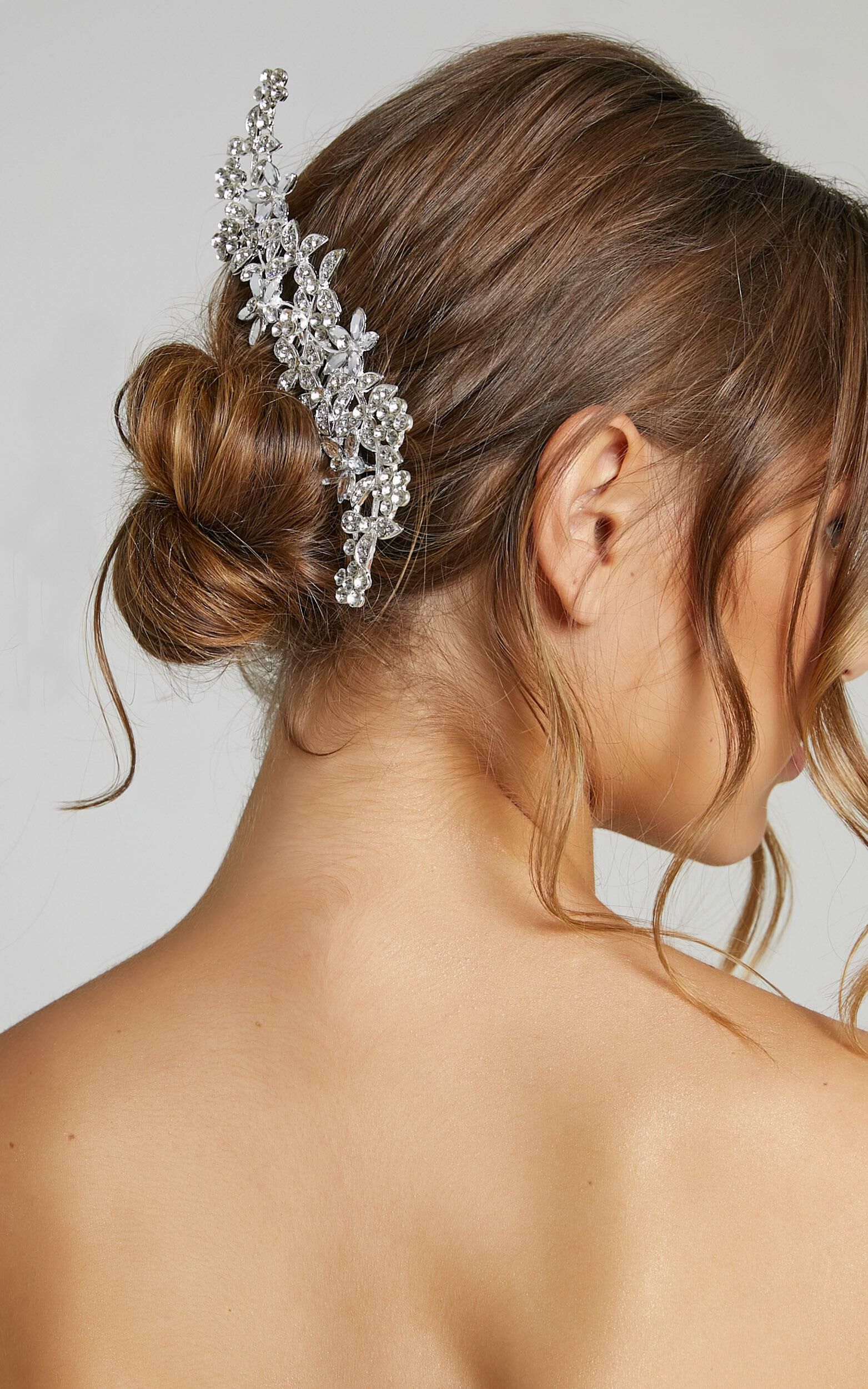 Only One Hair Piece in Silver, SLV1, super-hi-res image number null