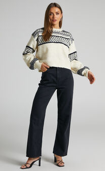 Lisenka patterned heavy weight knit jumper in Black/Cream
