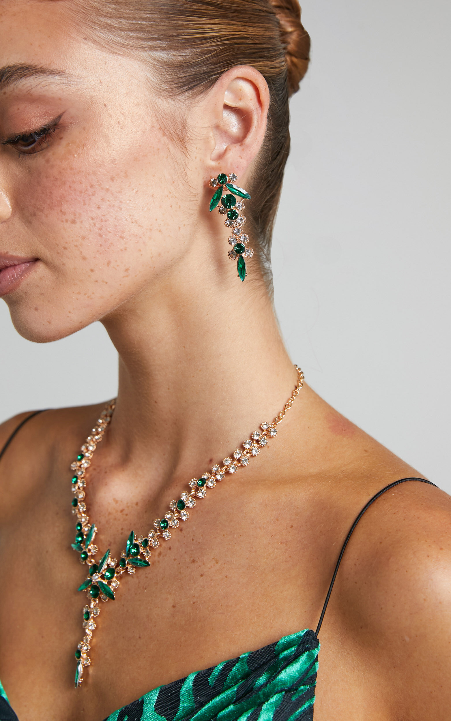 Luxome Drop Necklace and Earrings Set in Emerald - NoSize, GRN1, super-hi-res image number null