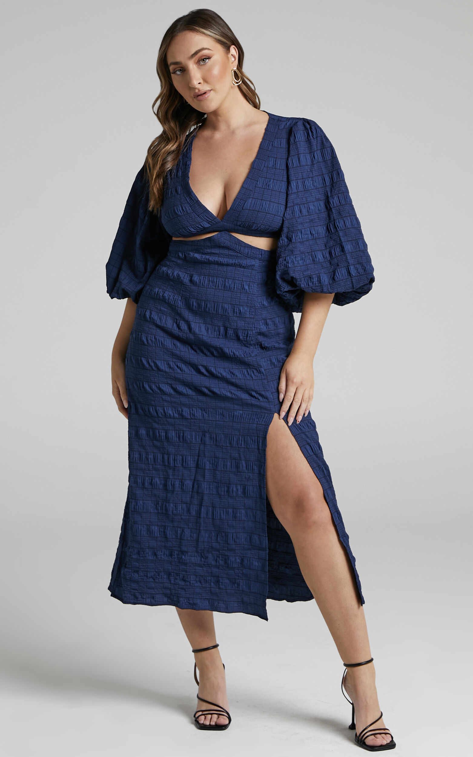 Tabatha Puff Sleeve Cut Out Midi Dress in Navy - 06, NVY1, super-hi-res image number null