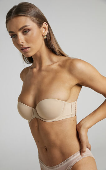 Calvin Klein - Strapless Bra Lightly Lined in Bare