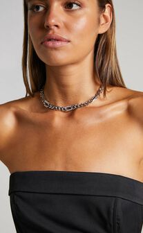 Erdmuthe Chunky Chain Necklace in Silver