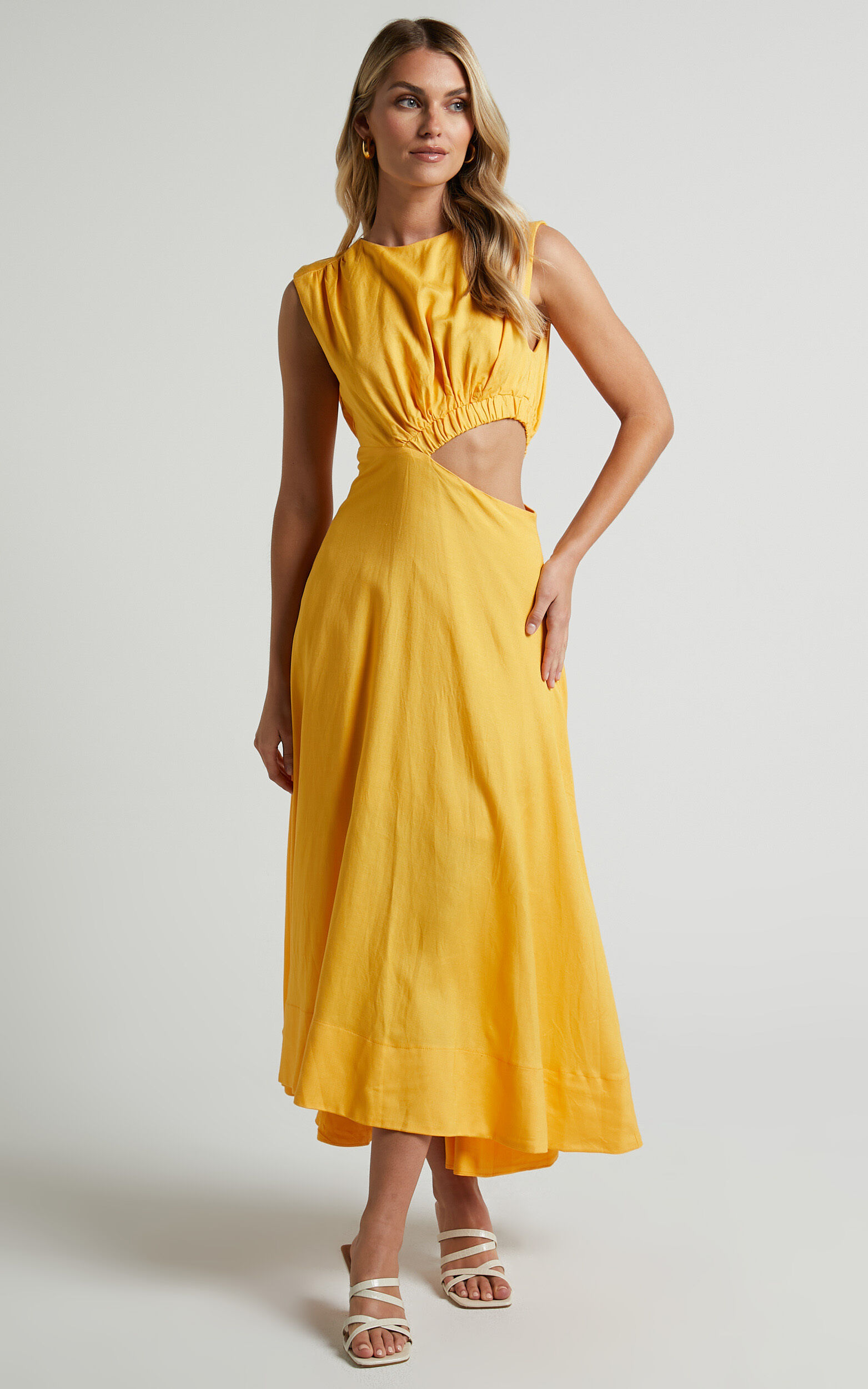 Martha Midaxi Dress - A Line Side Cutout Sleeveless Dress in Mango - 06, YEL1