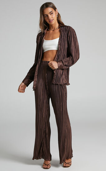 Beca Pants - High Waisted Plisse Flared Pants in Chocolate