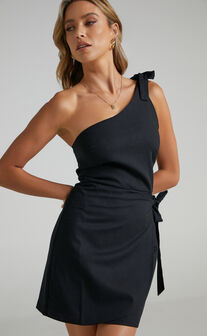 Keeping It Together Dress in Black Linen Look